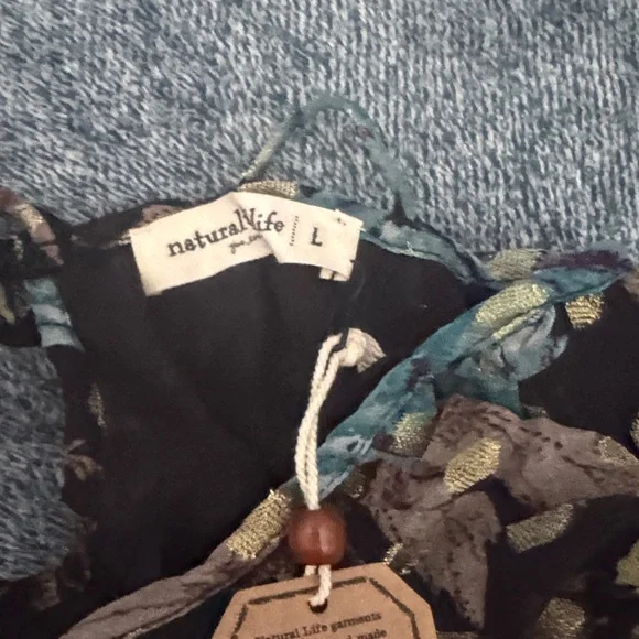 NATURAL LIFE Black and Blue Floral Dress - Picture 5 of 6